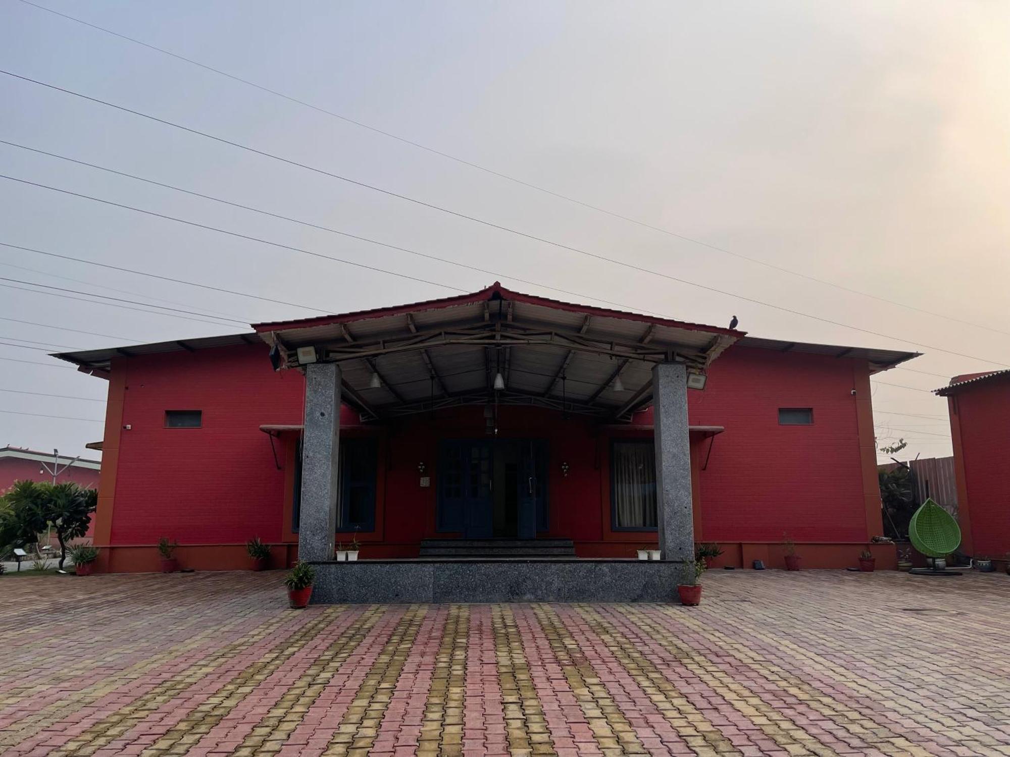 Hotel Sahib Farms And Resorts- Bakhtawarpur Delhi (National Capital Territory of India)