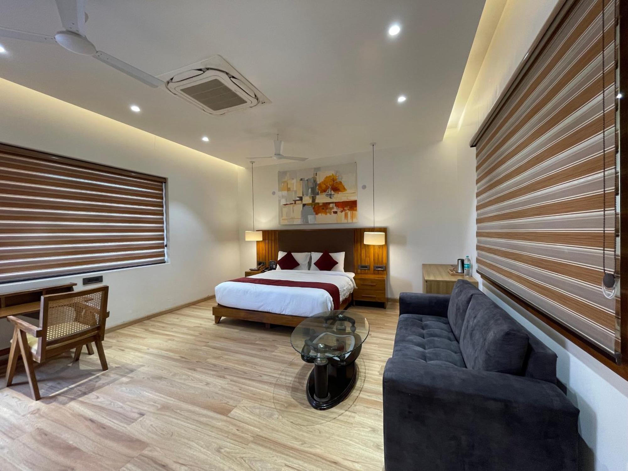 Sahib Farms And Resorts- Bakhtawarpur Hotel Delhi (National Capital Territory of India)